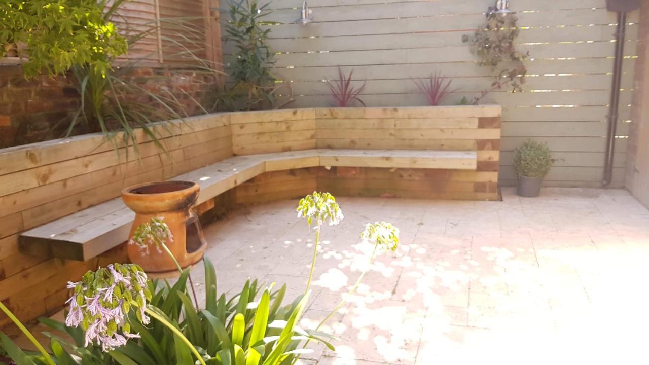 Cottage Grove Homestay Rooms Portsmouth Bagian luar foto